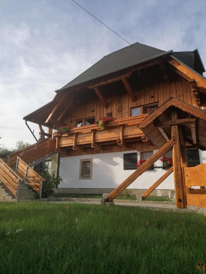 Landgasthof Plohnbachtal UG Lengenfeld  Buitenkant foto
